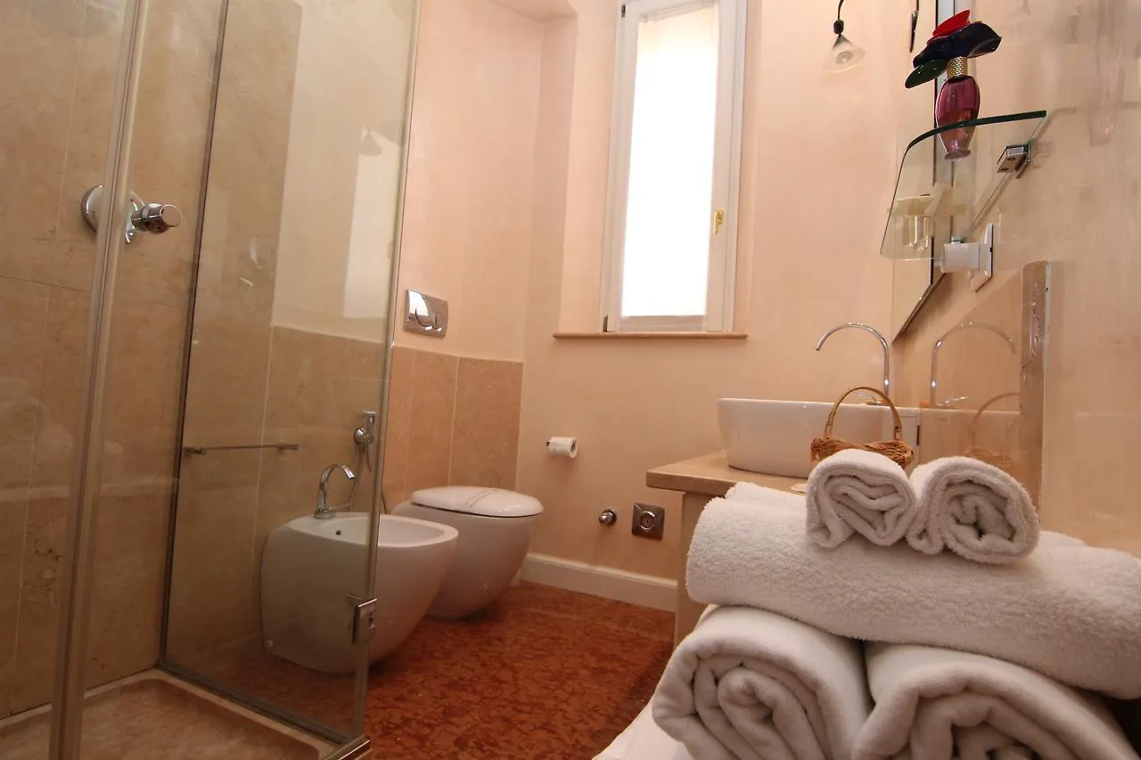 Casa Artieri Bed & Breakfast Bologna 2*,